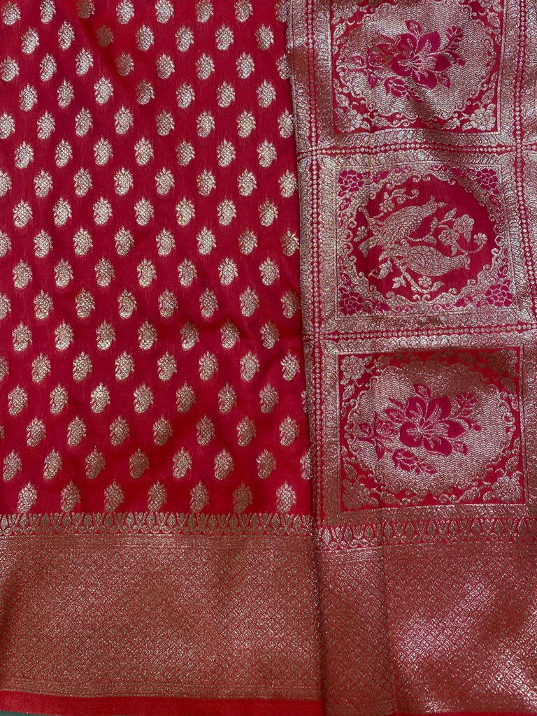Emerald Pink Banarasi Silk Saree with Silver Zari Butti & Ornate Pallu