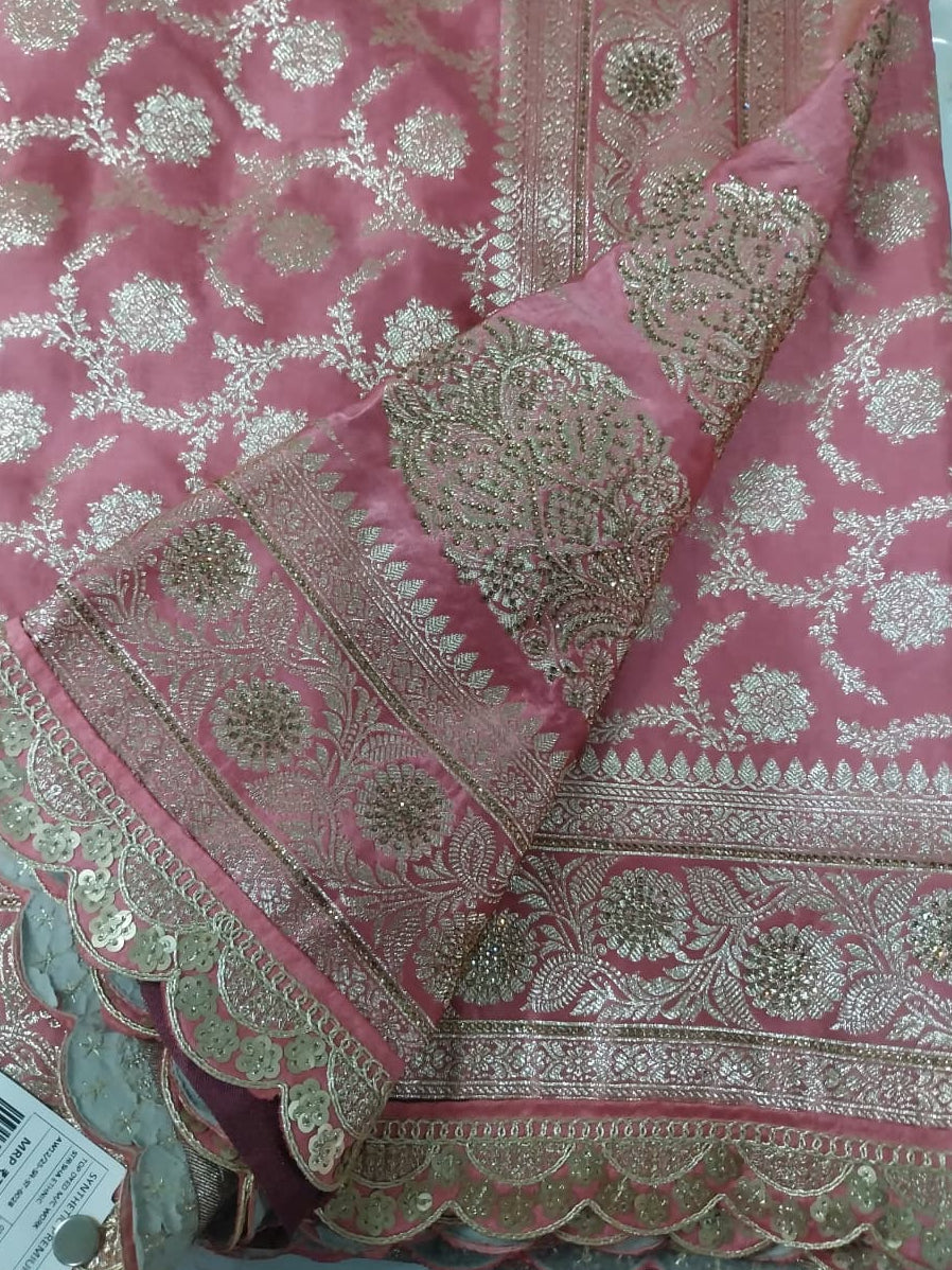 Elegant Blush Pink Banarasi Silk Saree with Rich Zari Weave