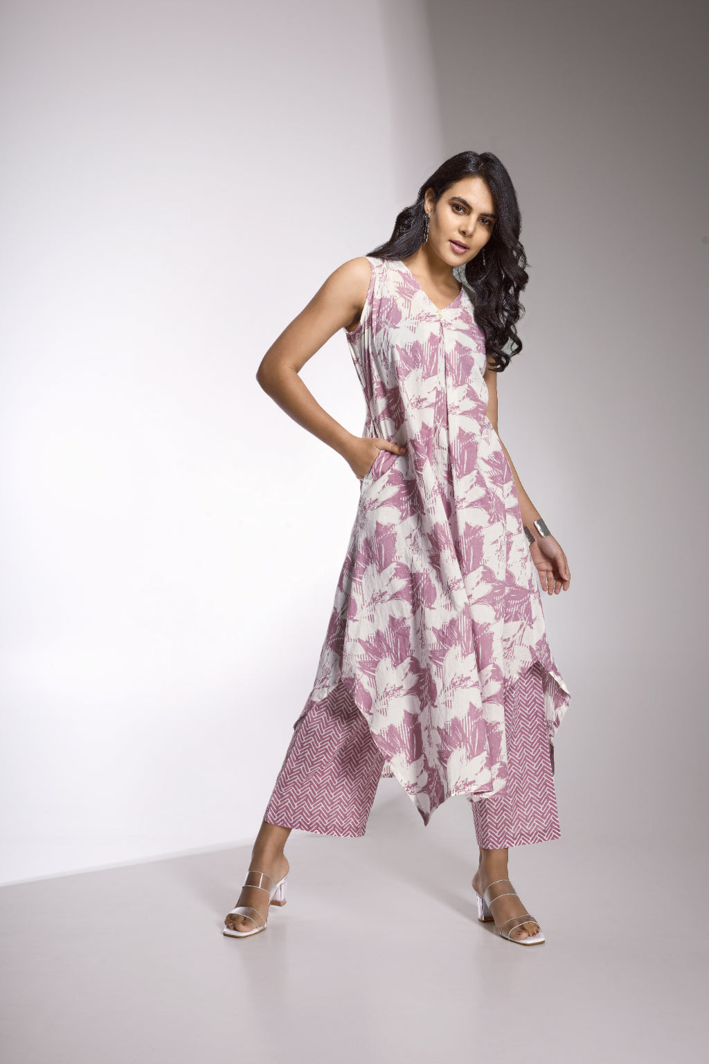 Un Even Cut Coard Set